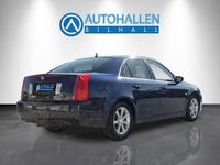 Begagnad Cadillac BLS 176 HK (129 kW) 2006 Mörkblå (blå) Sedan