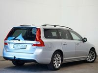 begagnad Volvo V70 D2 Momentum Värmare Dragkrok BLIS Navi 115hk