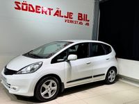 Begagnad Honda Jazz 100 HK (73 kW) 2011 Vit Halvkombi
