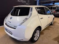 Begagnad Nissan Leaf 80 kW (109 HK) 2011 Vit Halvkombi