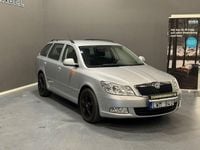 Begagnad Skoda Octavia Elegance 161 HK (118 kW) 2011 Silver Kombi