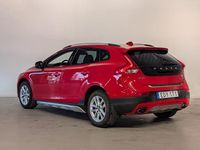 Begagnad Volvo V40 Summum 254 HK (186 kW) 2014 Röd Halvkombi