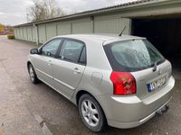 begagnad Toyota Corolla 5-dörrars 1.6 VVT-i Euro 4 Lågmil Drag