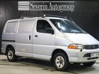 Begagnad Toyota HiAce 128 HK (94 kW) 2005 Silver Van