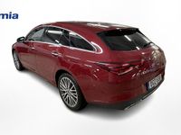 Begagnad Mercedes CLA250e Shooting Brake 220 HK (161 kW) 2020 Röd Kombi
