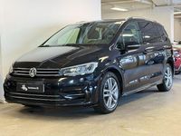 Begagnad VW Touran 150 HK (110 kW) 2017 Svart Minibuss