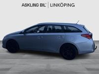 Begagnad Toyota Auris Active 132 HK (97 kW) 2013 Silver Kombi