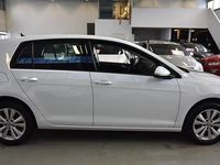 Begagnad VW Golf VII 110 HK (80 kW) 2017 Vit Halvkombi