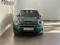 Begagnad Mini Cooper SE 135 kW (184 HK) 2022 Grön Halvkombi