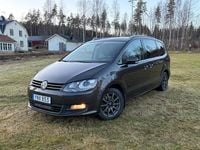 Begagnad VW Sharan 184 HK (135 kW) 2018 Brun metallic Minibuss