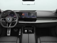 begagnad BMW 520 d xDrive Touring / M Sport / Panorama / Kupevärmare
