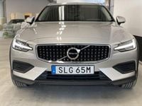 Begagnad Volvo V60 CC 197 HK (144 kW) 2021 Silver Kombi