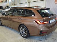 begagnad BMW 320 d xDrive Touring Sport line Aut/Värmare/Display key