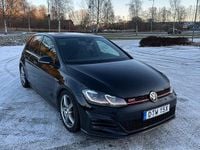 Begagnad VW Golf VII GTI 245 HK (180 kW) 2019 Svart Halvkombi