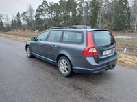 begagnad Volvo V70 2.0 Flexifuel Momentum - VÄLSKÖTT & I BRA SKICK