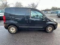 Begagnad Peugeot Bipper 75 HK (55 kW) 2014 Grå Minibuss