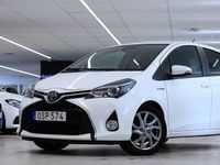 begagnad Toyota Yaris Hybrid e-CVT Intense Edition B-kamera Årskatt 2017, Halvkombi