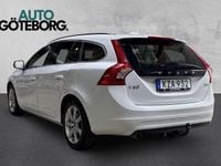 Begagnad Volvo V60 Momentum 150 HK (110 kW) 2018 Vit Kombi