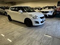 Begagnad Suzuki Swift 94 HK (69 kW) 2015 Vit Halvkombi