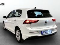 begagnad VW Golf VIII Life 1.0 eTSI 110hk DSG Värmare/Navigation