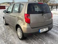 Begagnad Mitsubishi Colt 95 HK (69 kW) 2009 Halvkombi