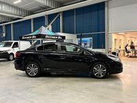 Begagnad Toyota Avensis Active 143 HK (105 kW) 2015 Svart Sedan