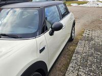 Begagnad Mini ONE 102 HK (75 kW) 2017 Halvkombi