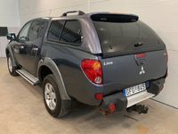 begagnad Mitsubishi L200 Dubbelhytt 2.5 4x4 Drag Kåpa B-Kamera 2007, Personbil