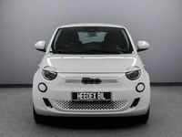 Begagnad Fiat 500e 86 kW (118 HK) 2022 Vit Halvkombi