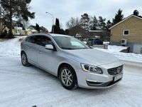 Begagnad Volvo V60 Momentum 181 HK (133 kW) 2015 Kombi