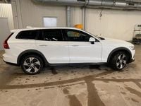 Begagnad Volvo V60 CC 197 HK (144 kW) 2021 Kombi