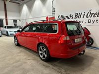 begagnad Volvo V70 D4 Momentum Dragkrok Helskinn