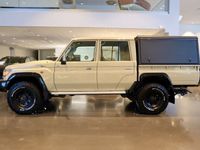 begagnad Toyota Land Cruiser GRJ 79 LIMITED VX V6 4.0L 70-jubileumsm