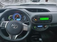 begagnad Toyota Yaris Hybrid e-CVT Euro 6