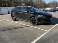 begagnad Volvo V40 CC D3 Momentum Euro 6, Black edition