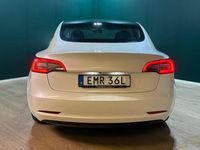 Begagnad Tesla Model 3 Long Range AWD 366 kW (498 HK) 2021 Vit Sedan