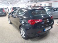 begagnad Alfa Romeo Giulietta 1.4 TB 16V MultiAir Distinctive 170hk