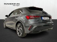 Ny Audi A3 S-Line 177 HK (130 kW) 2025 Daytonagrå pärleffekt Sedan