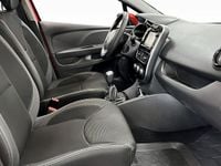 Begagnad Renault Clio IV Zen 90 HK (66 kW) 2019 Röd Halvkombi