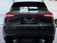 begagnad Porsche Cayenne Turbo S E-Hybrid