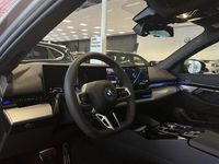 Begagnad BMW 530e Efficient Dynamics 191 HK (140 kW) 2025 Röd/orange Kombi