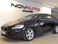 Begagnad Volvo V40 Momentum 120 HK (88 kW) 2016 Svart Halvkombi