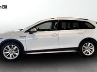 Begagnad VW Golf Alltrack 200 HK (147 kW) 2022 Vit Kombi