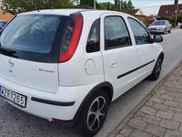Begagnad Opel Corsa 2005 Halvkombi