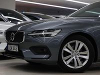Begagnad Volvo V60 Momentum 197 HK (144 kW) 2020 Grå Kombi