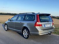 Begagnad Volvo V70 200 HK (147 kW) 2008 Ljusbrun (brun) Kombi
