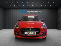 Begagnad Suzuki Swift 83 HK (61 kW) 2024 Röd Halvkombi