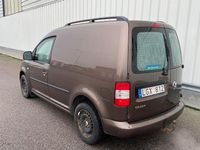 Begagnad VW Caddy 102 HK (75 kW) 2011 Brun Minibuss