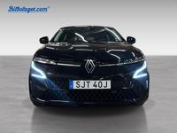 Begagnad Renault Mégane IV Equilibre 161 kW (220 HK) 2023 Svart Halvkombi