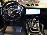 Begagnad Porsche Cayenne 462 HK (339 kW) 2020 Moonlight blue metallic SUV